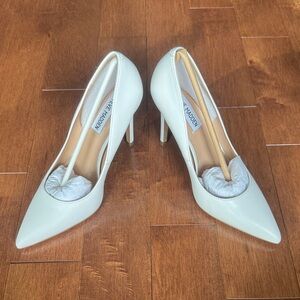New Steve Madden white Evelyn Pointed-Toe Stiletto Pumps size 6.5